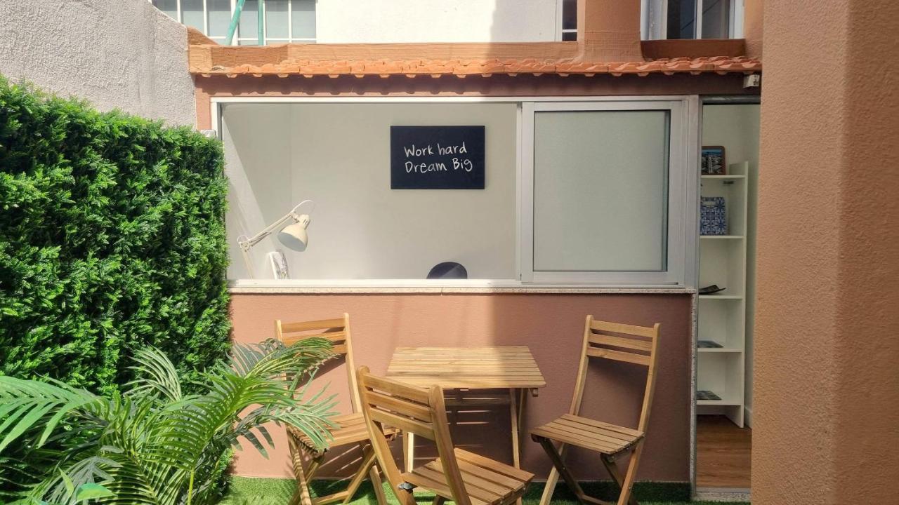 Afonso Galo Guest Apartments III Almada Exterior photo