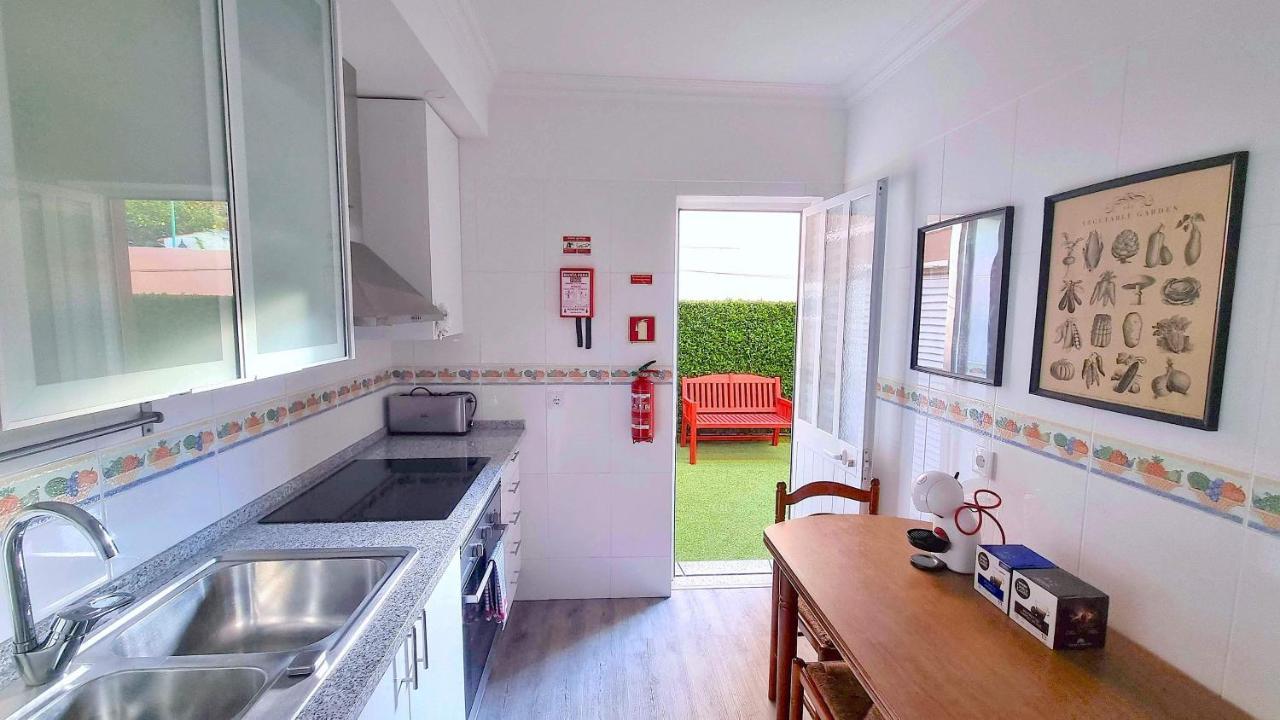 Afonso Galo Guest Apartments III Almada Exterior photo